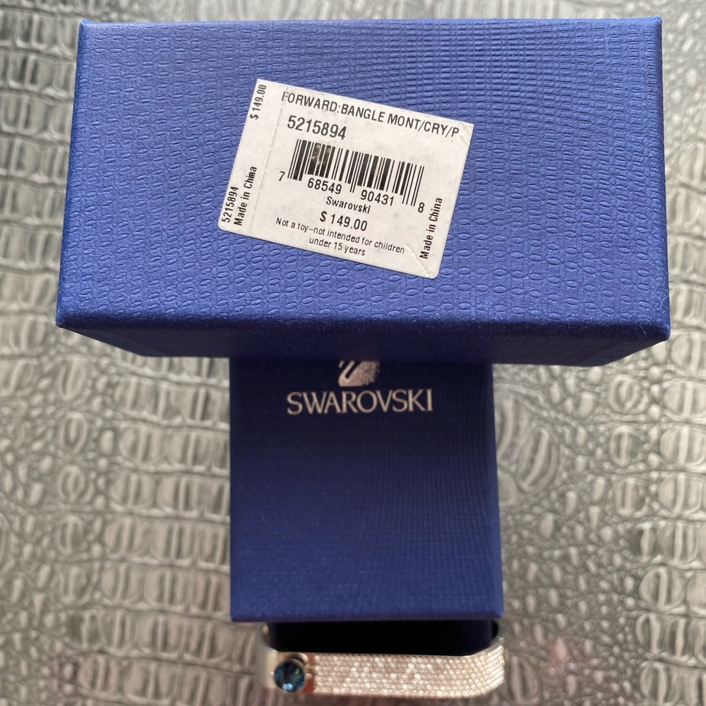 Swarovski Forward Bangle - Picture 3 of 4